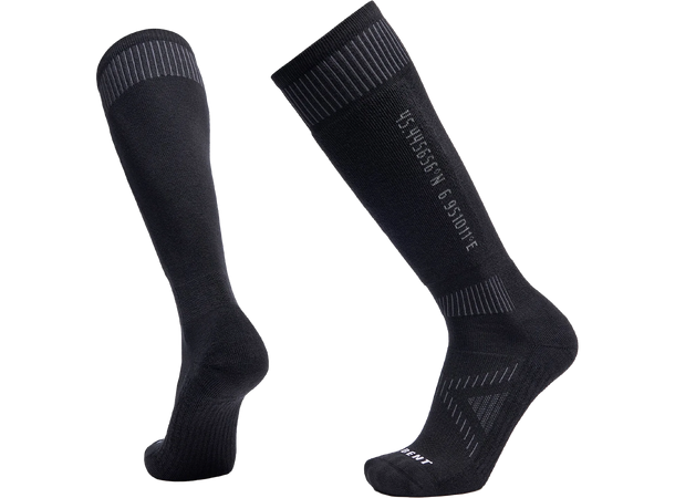 Core Light Cushion Black M 