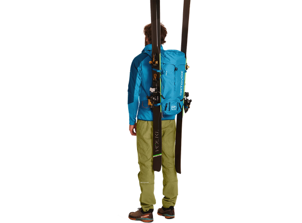 Trad 28 Cengia Rossa 