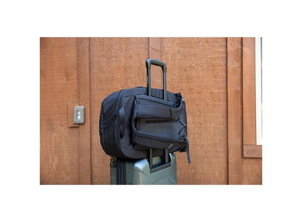 Border Carry On 40 Black Lichen 